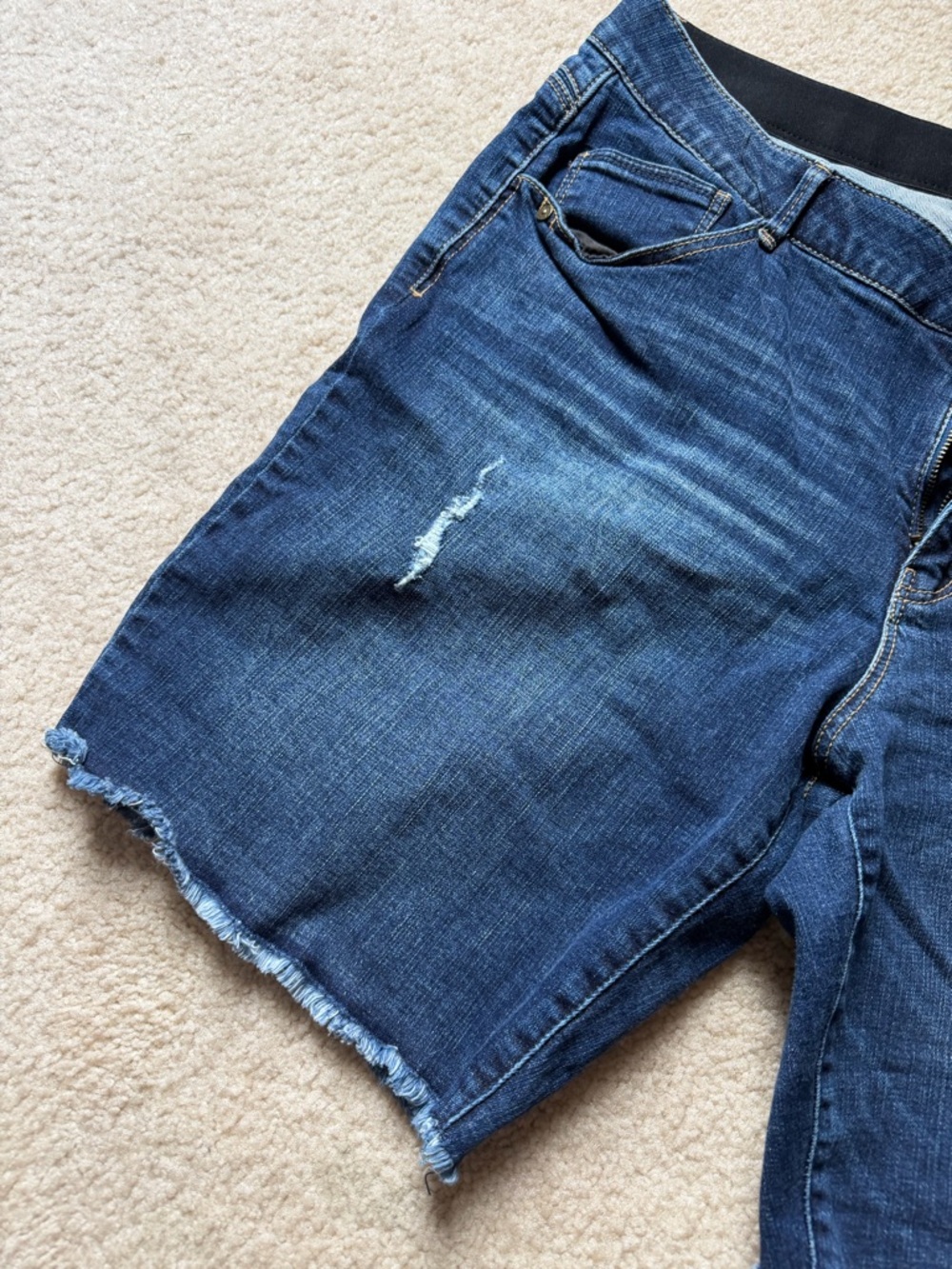Democracy Indigo Denim Bermuda Shorts with Frayed Hem - Picture 4 of 8